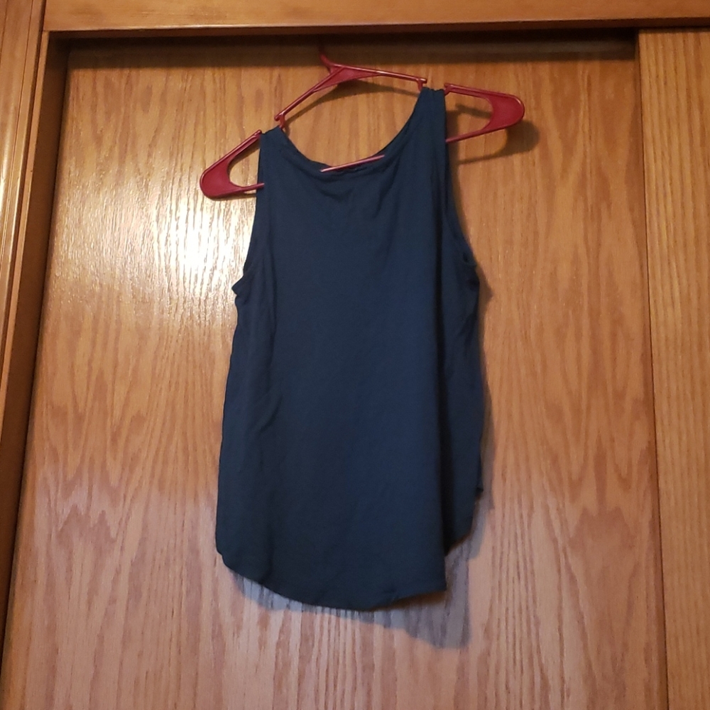 Tank top - Picture 2 of 4